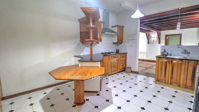 Bureau de plus de 500m² 