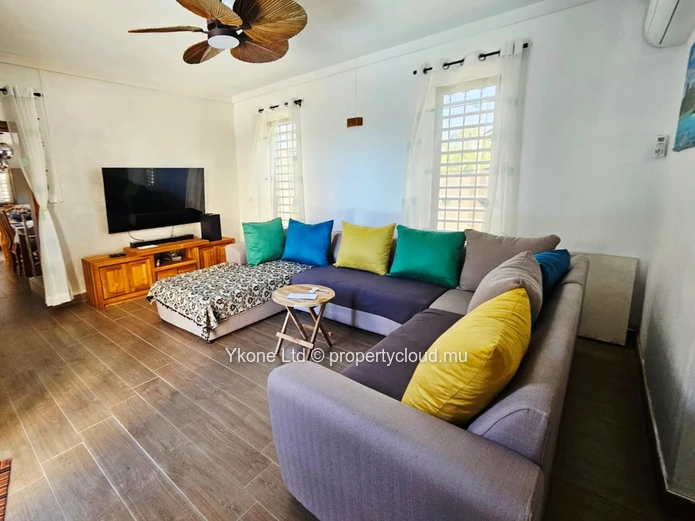 Triplex For Rent In Flic en Flac