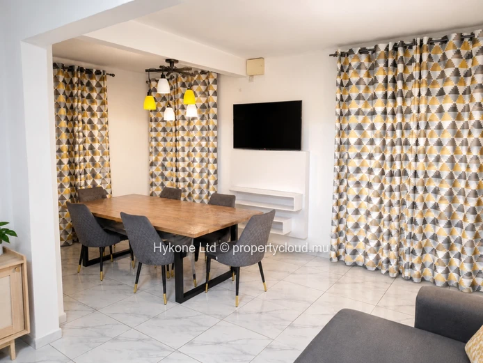 Single-Story House For Sale In Cap Malheureux