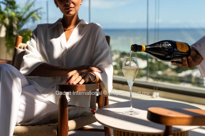 Penthouse LOÉ – Location d'Exception à Rivière Noire, Île Maurice
