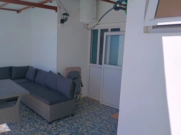 6 Bedroom Apartment