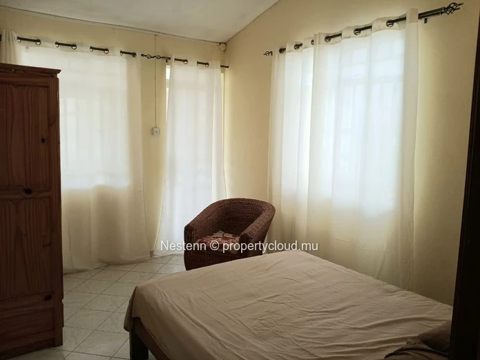 Appartement dans maison traditionnelle mauricienne dans un quartier résidentiel