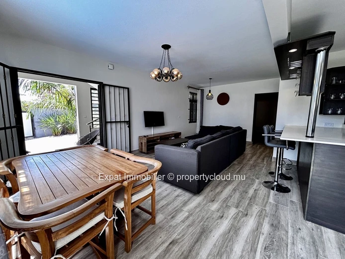 Appartement 2 chambres avec piscine dans un environnement verdoyant – Pointe aux Canonniers
