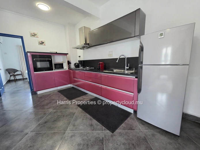 Appartement moderne au premier étage à louer à Pereybere