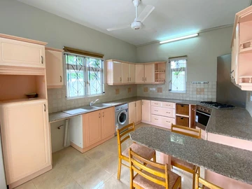 4 Bedroom Villa