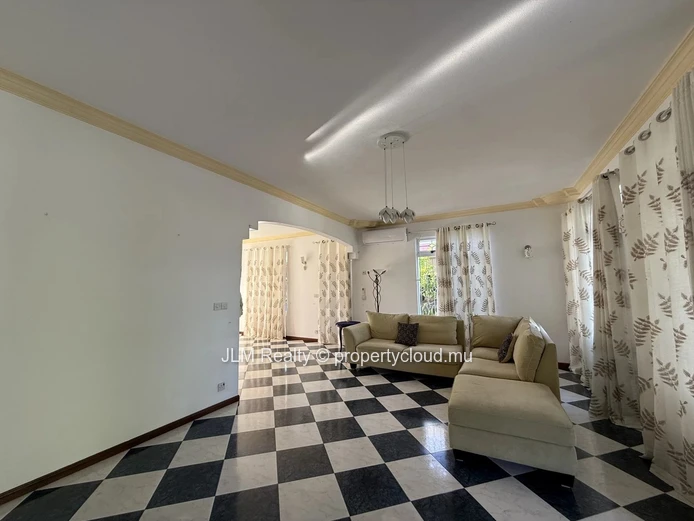 À louer : Spacieuse maison familiale à Pointe aux Canonniers, Île Maurice