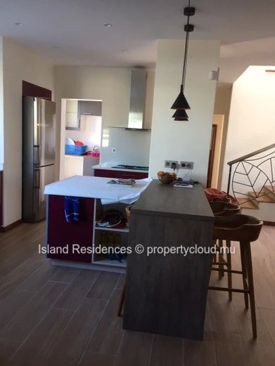 Fully furnished and well equipped modern villa with 6 bedrooms, pool and garage in a secure residence