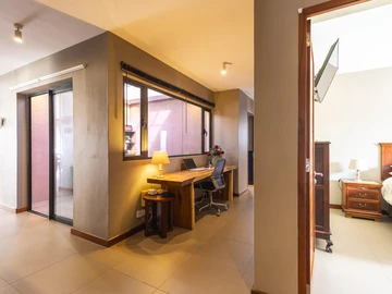 Private 4 Bed Villa just minutes from Bain Boeuf Beach