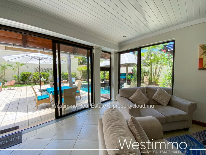 Pereybere - For rent Magnificent Balinese Villa with pool in a secure complex