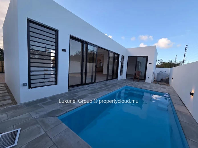Villa for Sale in Pereybere – Local Market
