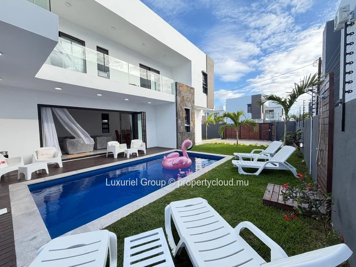 Beautiful Family Villa with Private Pool