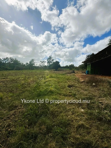 Commercial Land For Sale In Calebasses