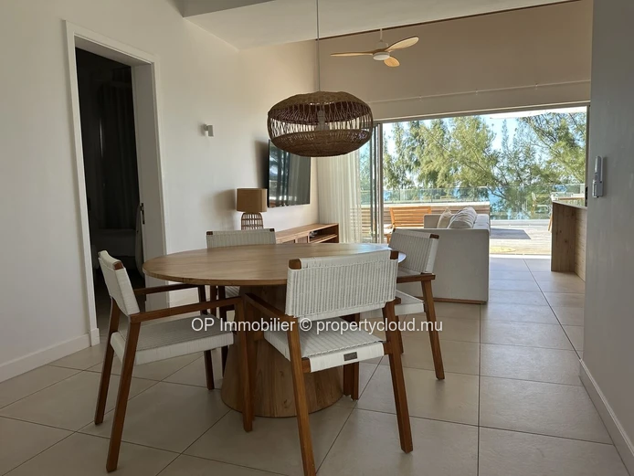 Penthouse 3 chambres avec piscine privée à vendre à Melville