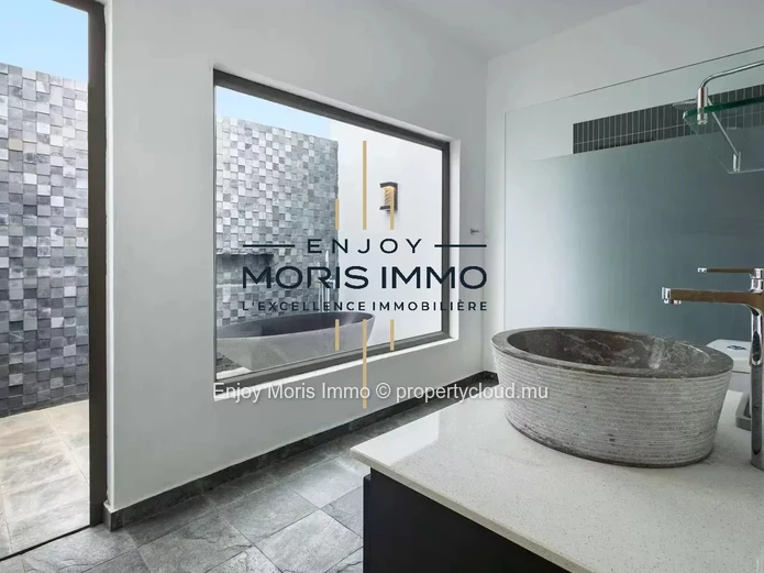 Villa contemporaine à louer en long terme à Grand Baie – Île Maurice | 250 m² | 3 chambres | Piscine privée
