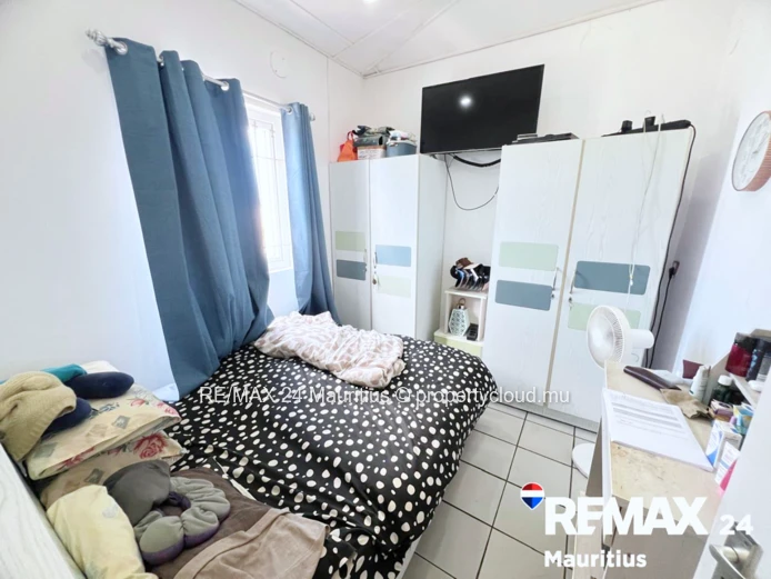Furnished 2-Bedroom Apartment in Grand Baie - Steps from La Croisette Mall & Super U - Ideal for Air