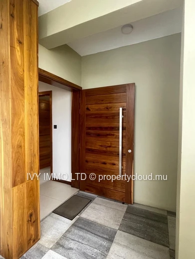 Apartment For Long-Term Rent – Pointe Aux Biches