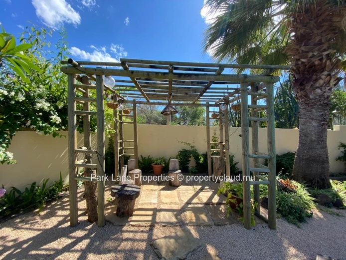 Comfortable family  home with pool and double garage 