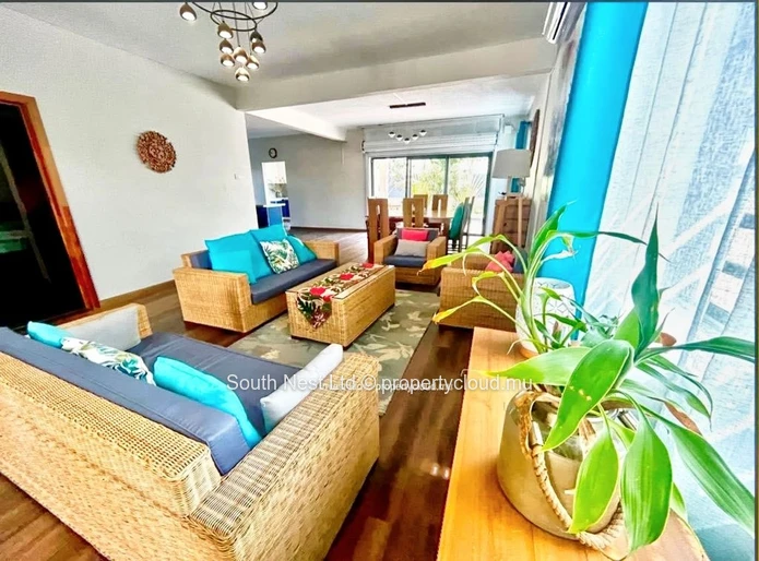 Magnifique villa contemporaine à Pereybere, avec quatre chambres avec salle de bains privative, des espaces de vie él...