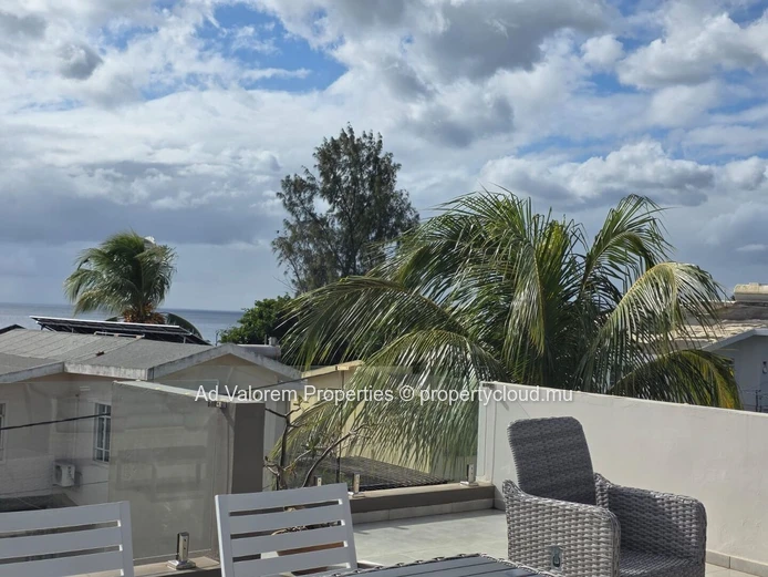 Maison à Vendre à Albion – Vue Mer depuis le Rooftop | Entièrement Meublée