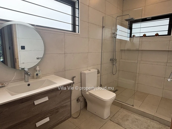 Péreybère - Modern 4-bedroom villa with private pool 
