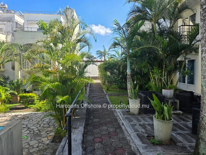 Maison mitoyenne de 3 chambres à louer, prête à emménager, à Grand Baie !