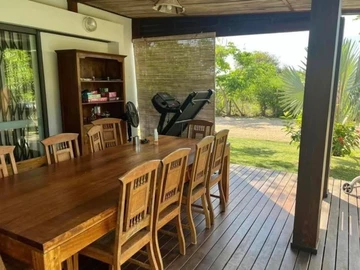 5 Bedroom Villa