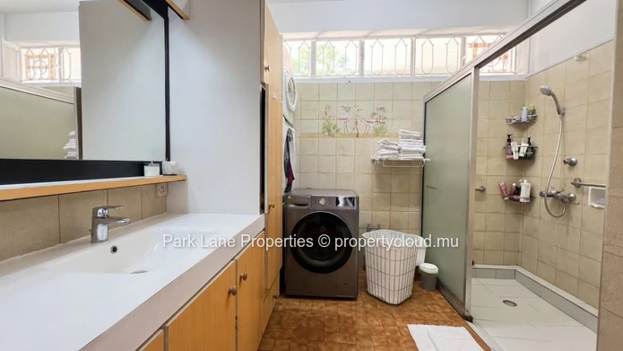 Spacious family home with great potential in Sodnac
