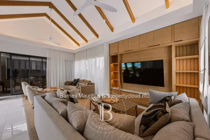 MONT CHOISY - Villa sur Golf - 4 Chambres