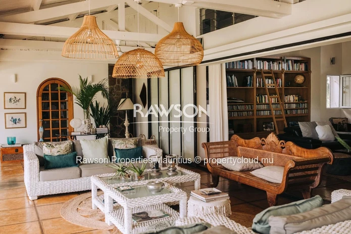 4 En-Suite Bedroom Villa | Pool | Lagoon View | Calodyne | From €6,500/Month