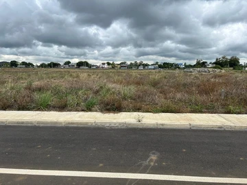 Commercial Land