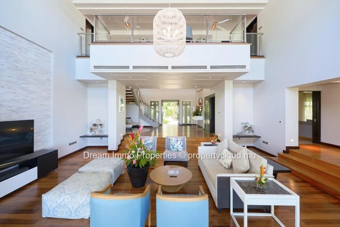 Sublime Beachfront Villa, Access And Sea View At Four Seasons Anahita In Beau Champ - Mauritius