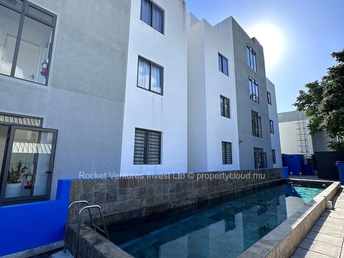 Appartement élégant de 2 chambres + bureau à seulement 200 m de la plage – Pereybere