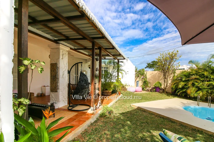 Pérèybere – Charming 4-bedroom house with a swimming pool (Sole Mandate)