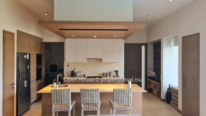 Mont Choisy Park in Grand Baie - IRS Apartment for sale 214m², 3 bedrooms, shared swimming pool, accessible to foreig...
