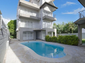 Apartment building for sale