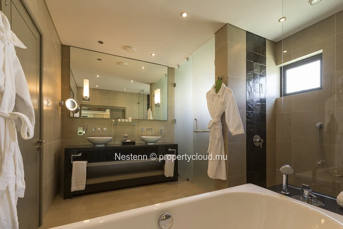 L'Adamante Styluxa: 3-bedroom duplex with private pool and exclusive setting