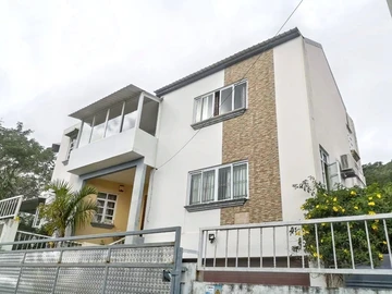 Magnificent 3-Bedroom House for Sale with Stunning Sea & Mountain Views – La Gaulette, Rivière Noire