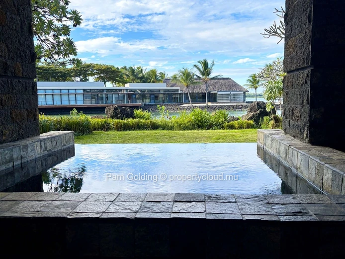 Appartement 2 Chambres avec Vue Mer à Vendre à Anahita Golf Resort, Île Maurice | Piscine Privative & Golf