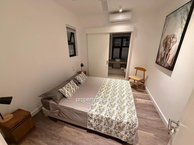 For sale: 3-bedroom duplex apartment with en suite rooms, ground floor, furnished, accessible to foreigners in Pointe...