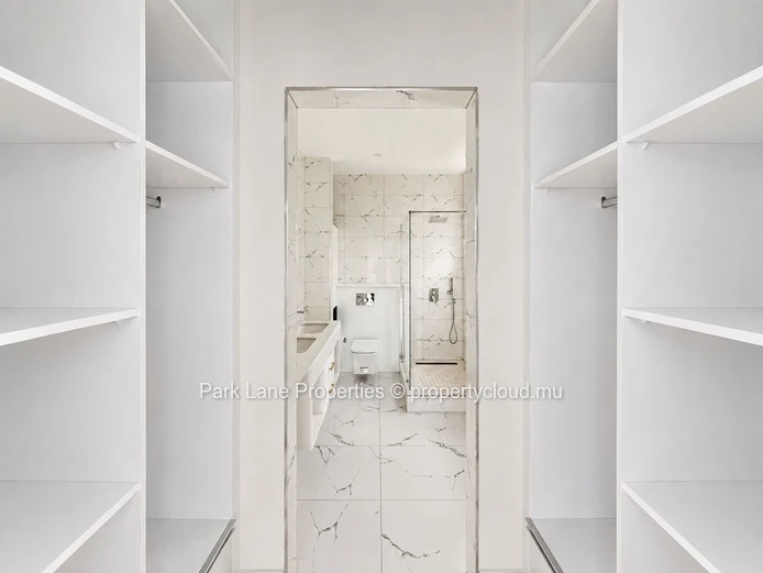 Les Voiles – An Elegant Three-Bedroom Penthouse in Grand Baie