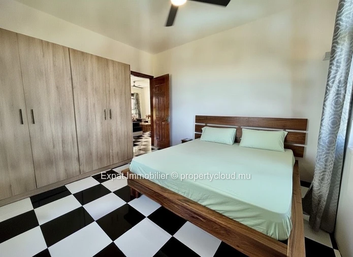 3-Bedroom Flat Overlooking The Garden And Swimming Pool – Near Azuri