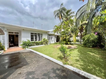 5 Bedroom Villa