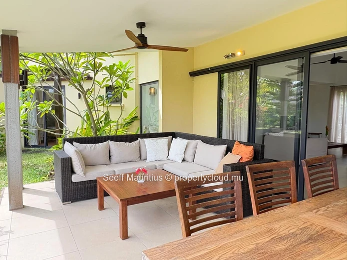 Tranquil Single-Storey Villa Surrounded by Nature