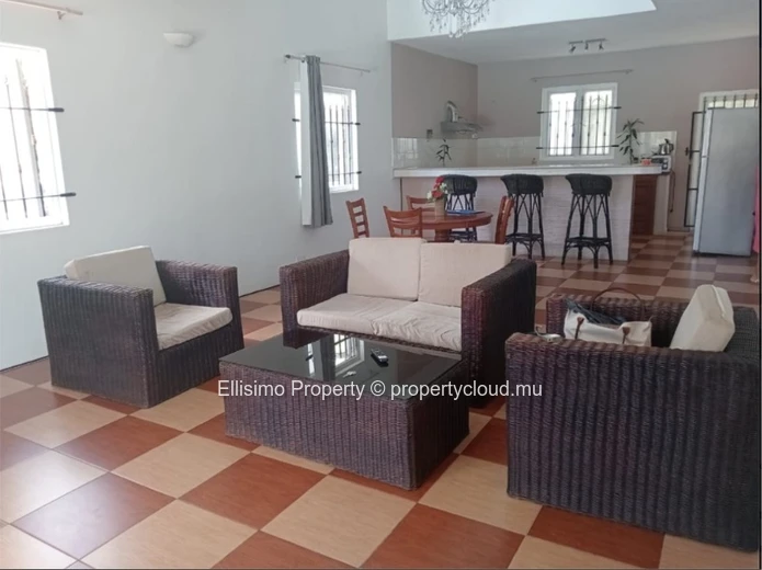 FOR RENT | Charming 3-Bedroom House with Private Pool | Calodyne