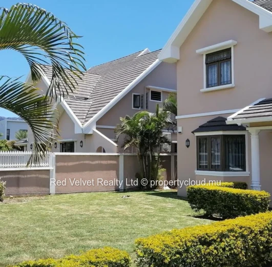 Modern 3-Bedroom House for Rent in Ébène | Secure Residence