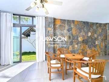 Exceptional Villa Facing Belle Mare Beach