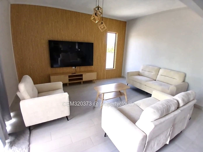 Maison Individuelle à Louer – Chemin Vingt Pieds, Grand Baie