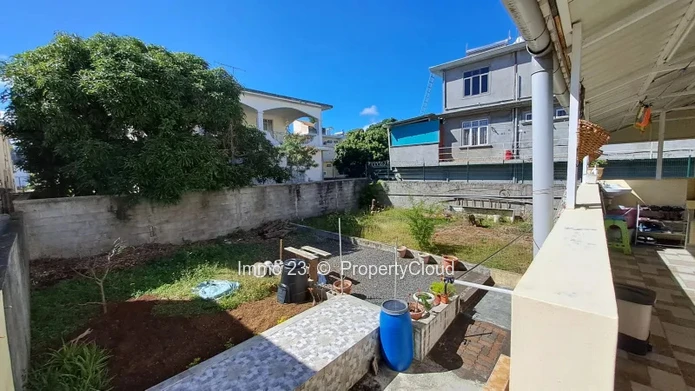 Apartment - 5 bedrooms - Rose Hill - Ref. AP78487VE