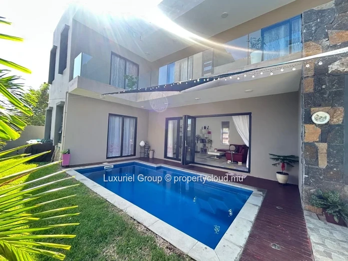 Contemporary 3-Bedroom House in Pereybere – Exclusive Boutique Development