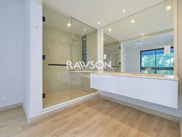 4 Bedroom Townhouse, Duplex